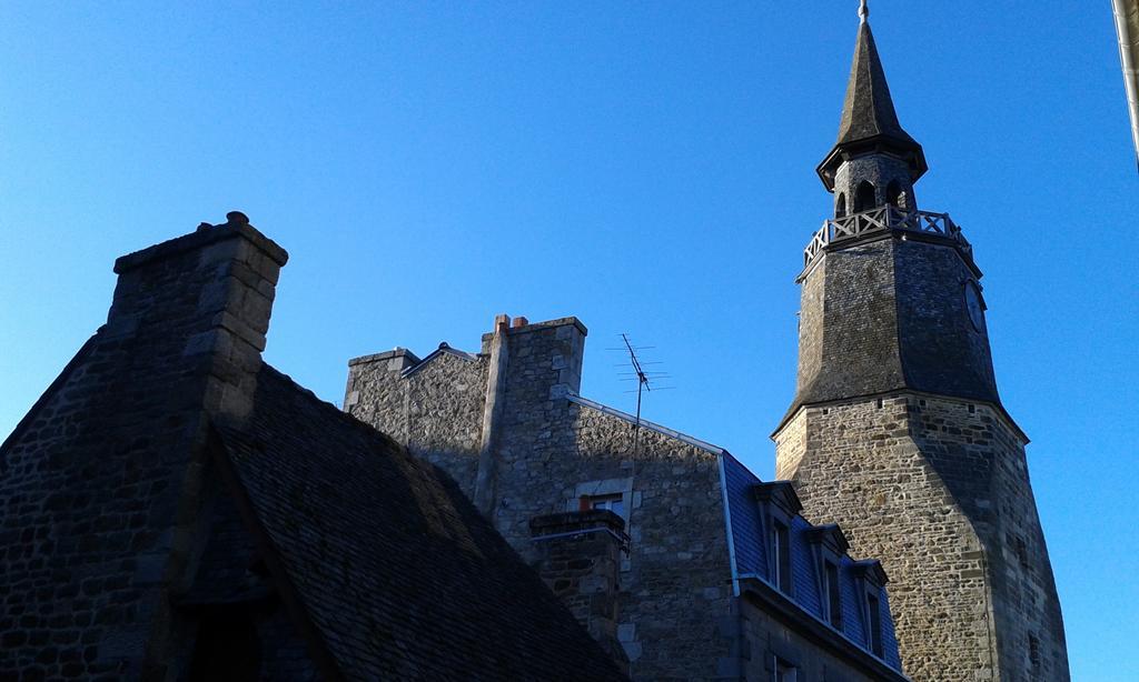 Le Medieval - Hotel Le Challonge Dinan Eksteriør bilde